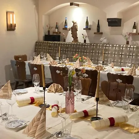 Отель Eifelstube Ahrweiler *