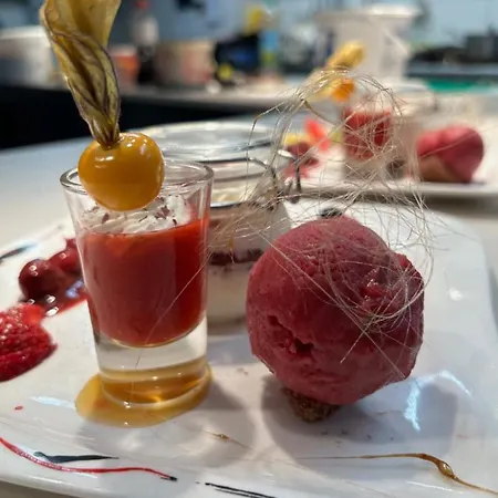 Отель Eifelstube Ahrweiler Бад-Нойенар-Арвайлер